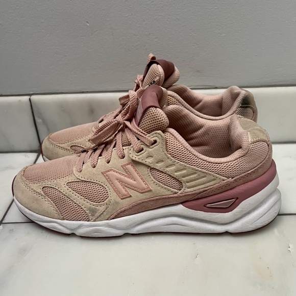 NEW BALANCE X REFORMATION X-90 WOMEN’S SNEAKERS, SIZE US 7/5. WHITE/PINK - Picture 3 of 11